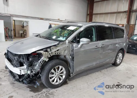 2017 Chrysler Pacifica Touring-L из США, поврежденный, VIN 2C4RC1BGXHR795722